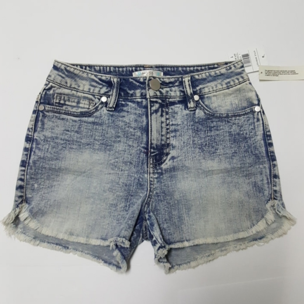 Love Fire vintage denim  jean shorts